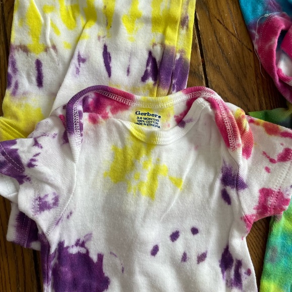 3-6 month handmade tie dye baby onesie bundle - Picture 3 of 3